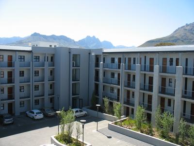 Apartment / Flat For Sale in Stellenbosch Central, Stellenbosch
