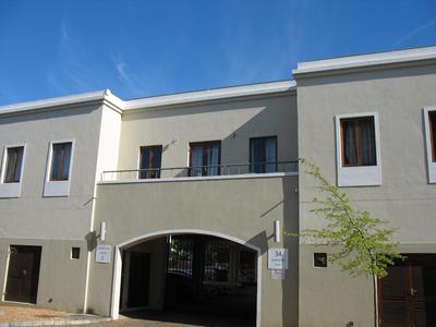 Apartment / Flat For Rent in Stellenbosch Central, Stellenbosch
